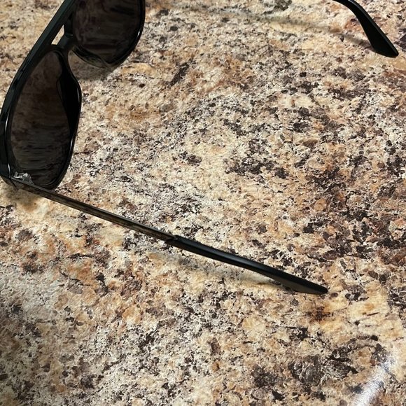 Gucci Mens UV Protection Retro Aviator Sunglasses Black 59mm. - Picture 5 of 8